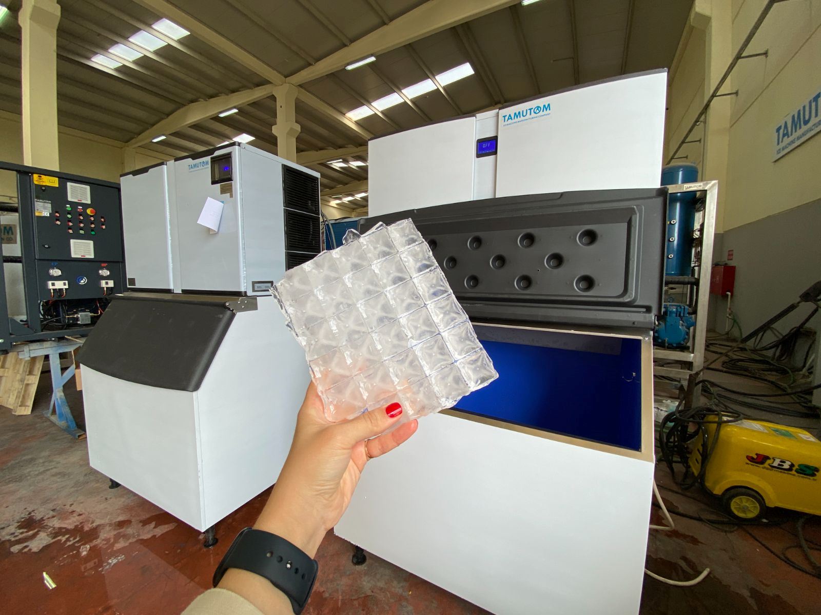 Tamutom Cube900 ile Buz Üretim Yatırımı: Aylık Gelir ve Karlılık Analizi